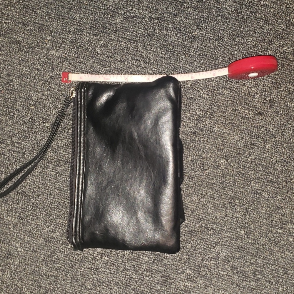 Multiple Small Bags - Picture 3 of 13